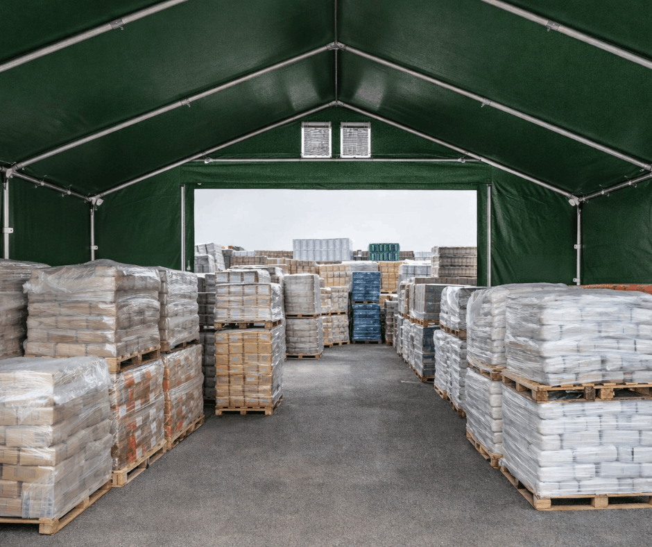 Składowanie towaru w całorocznej hali namiotowej