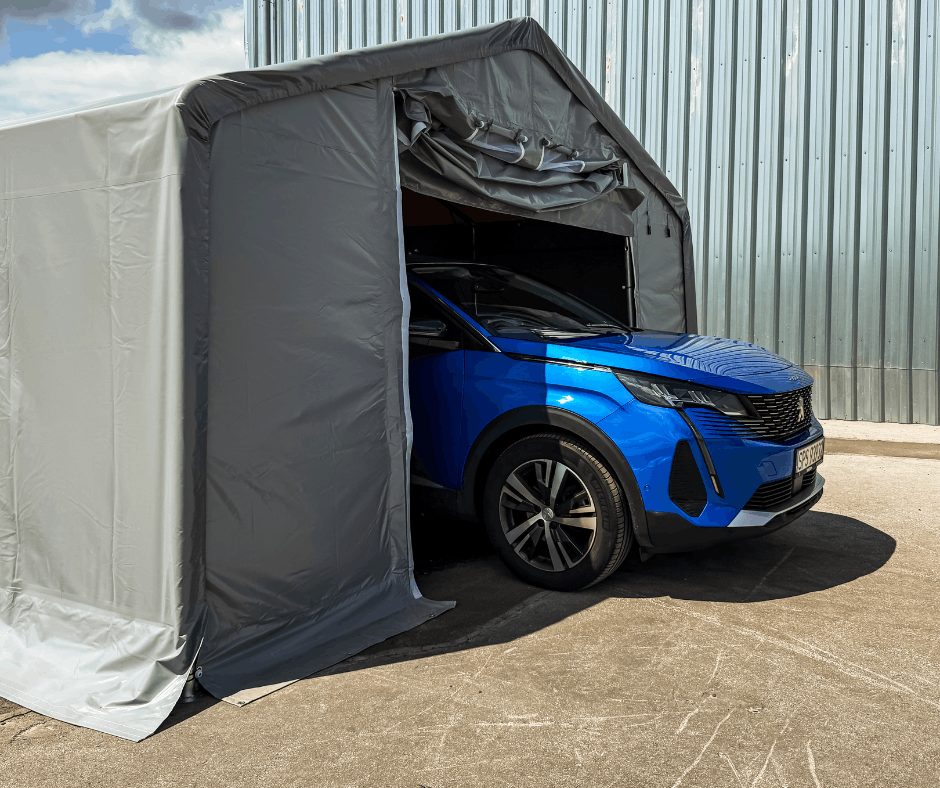 Grażowanie samochodu w hali namiotowej